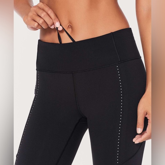 Lululemon Extra Mile Tight 28” - Picture 3 of 11